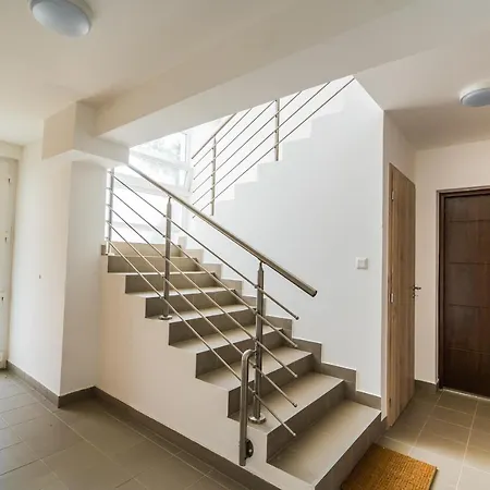 Gemini I., Iii. Apartment