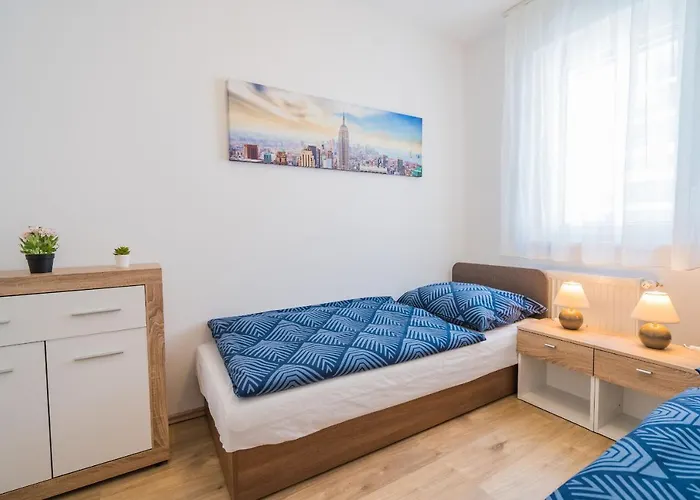 Apartment Gemini I., Iii.